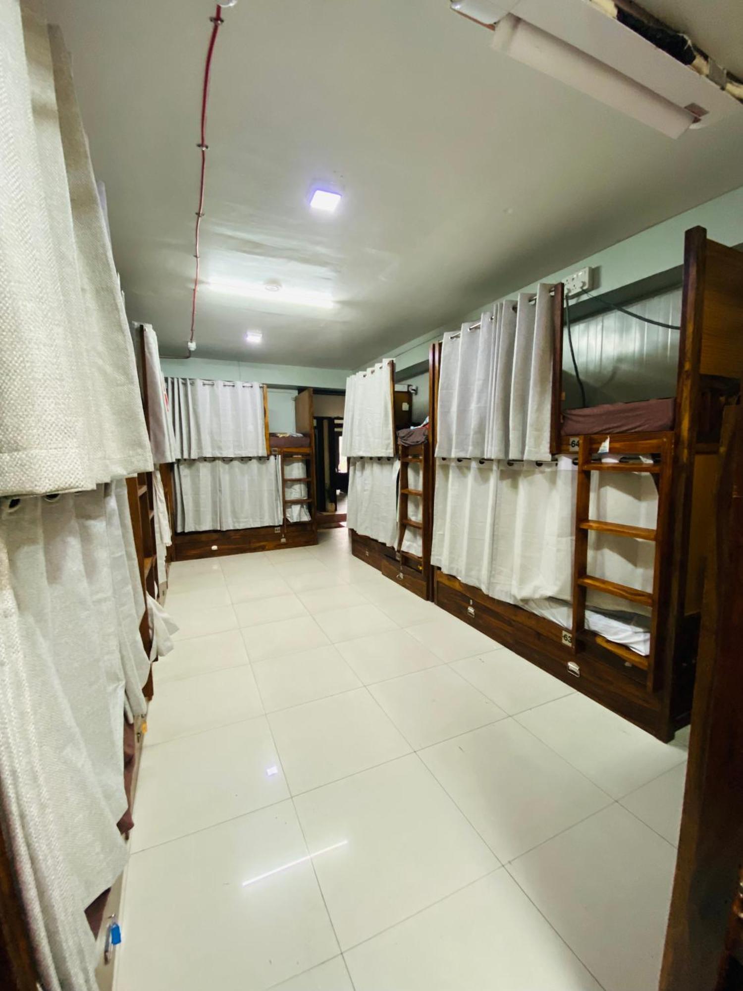 Homestay Ac Dormitory Nueva Delhi Exterior foto