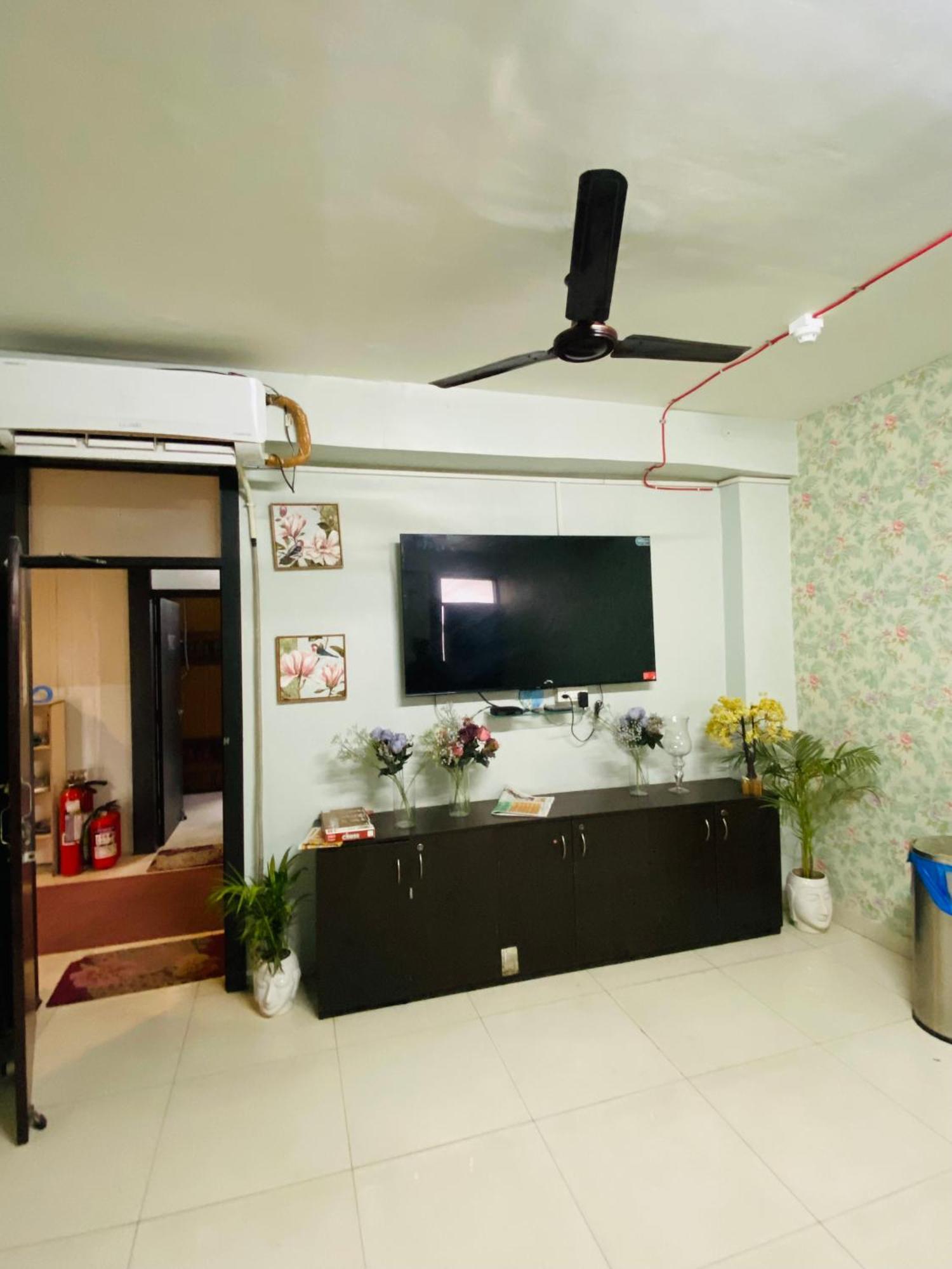 Homestay Ac Dormitory Nueva Delhi Exterior foto