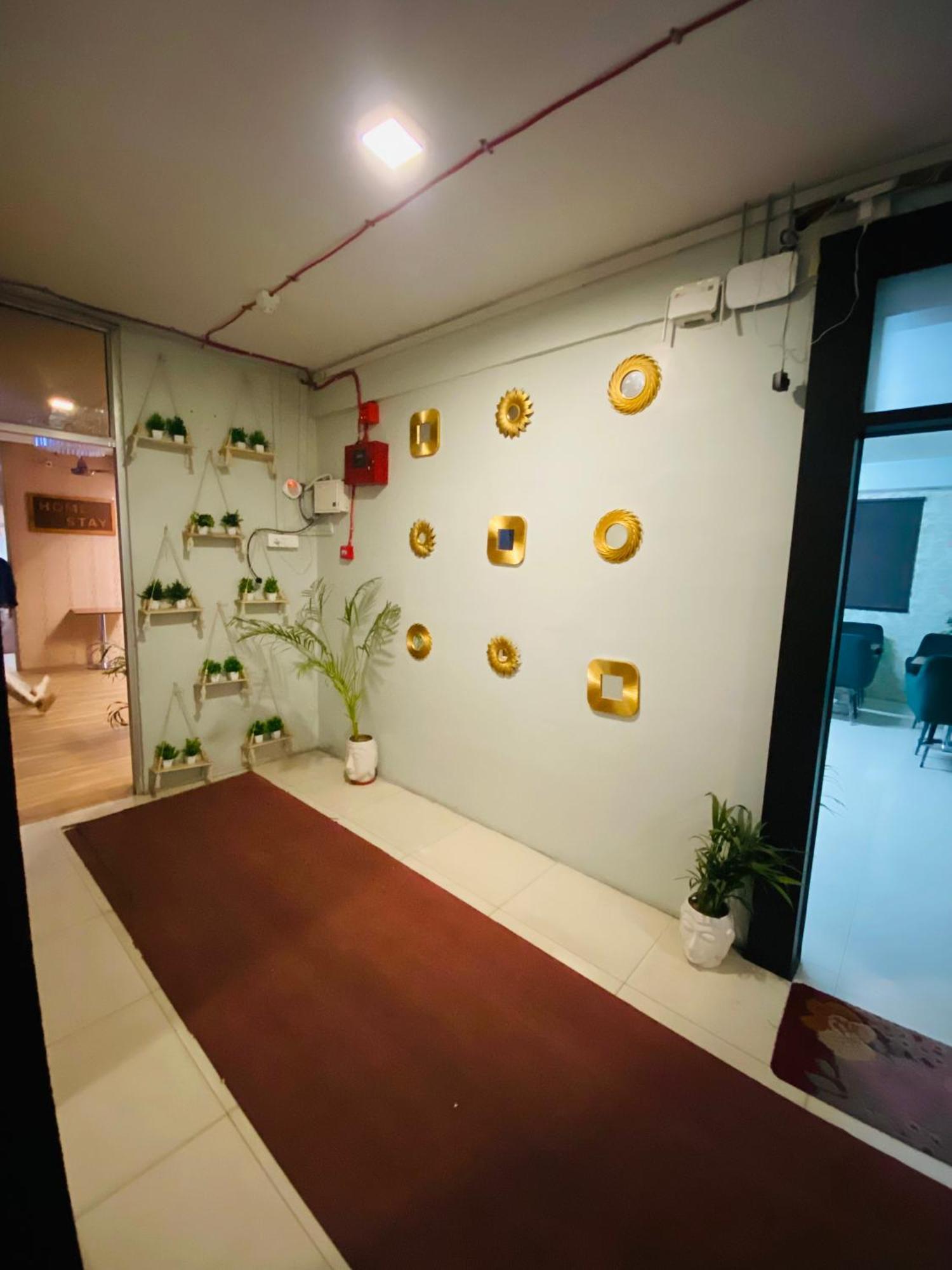 Homestay Ac Dormitory Nueva Delhi Exterior foto