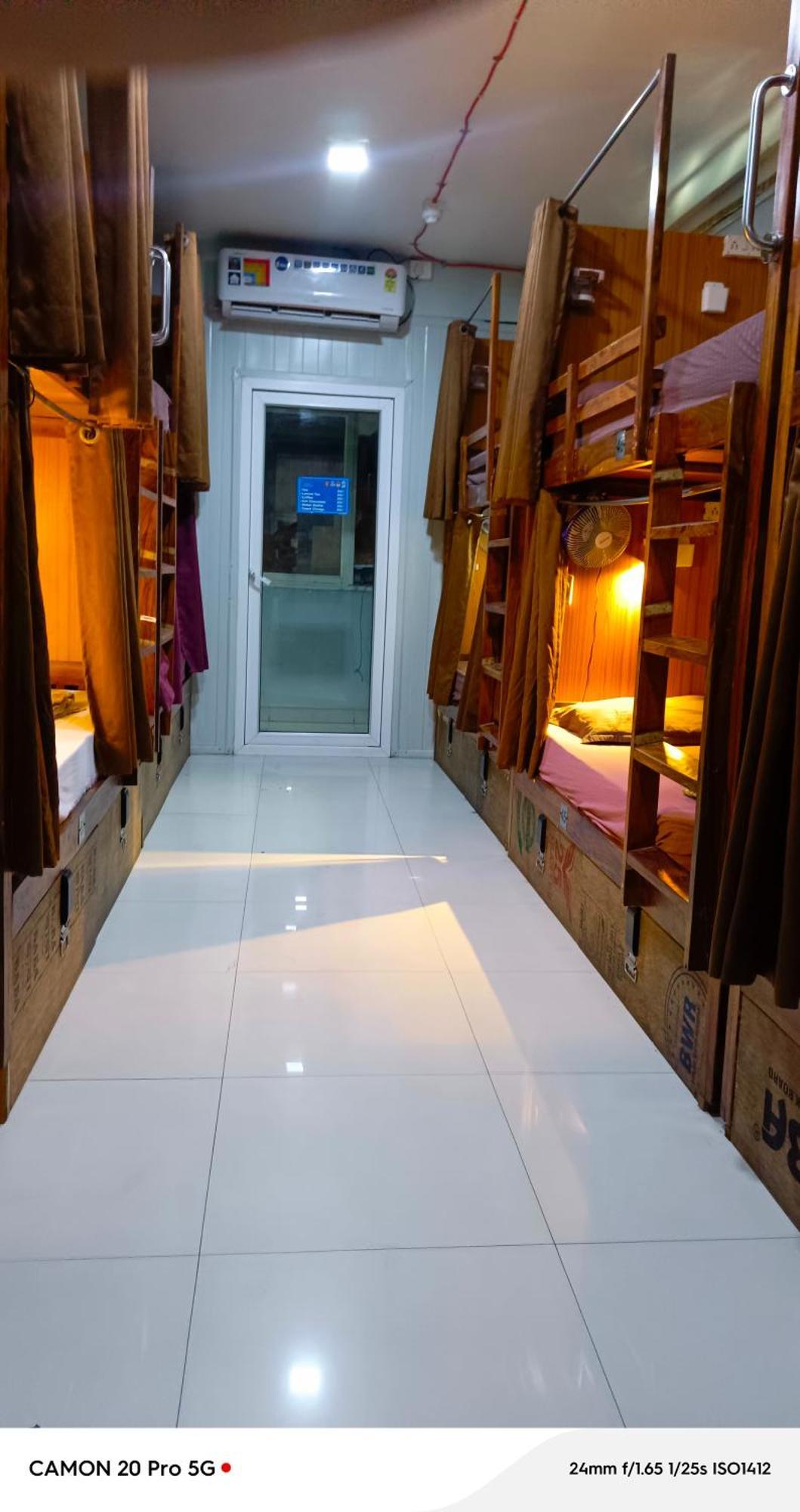 Homestay Ac Dormitory Nueva Delhi Exterior foto