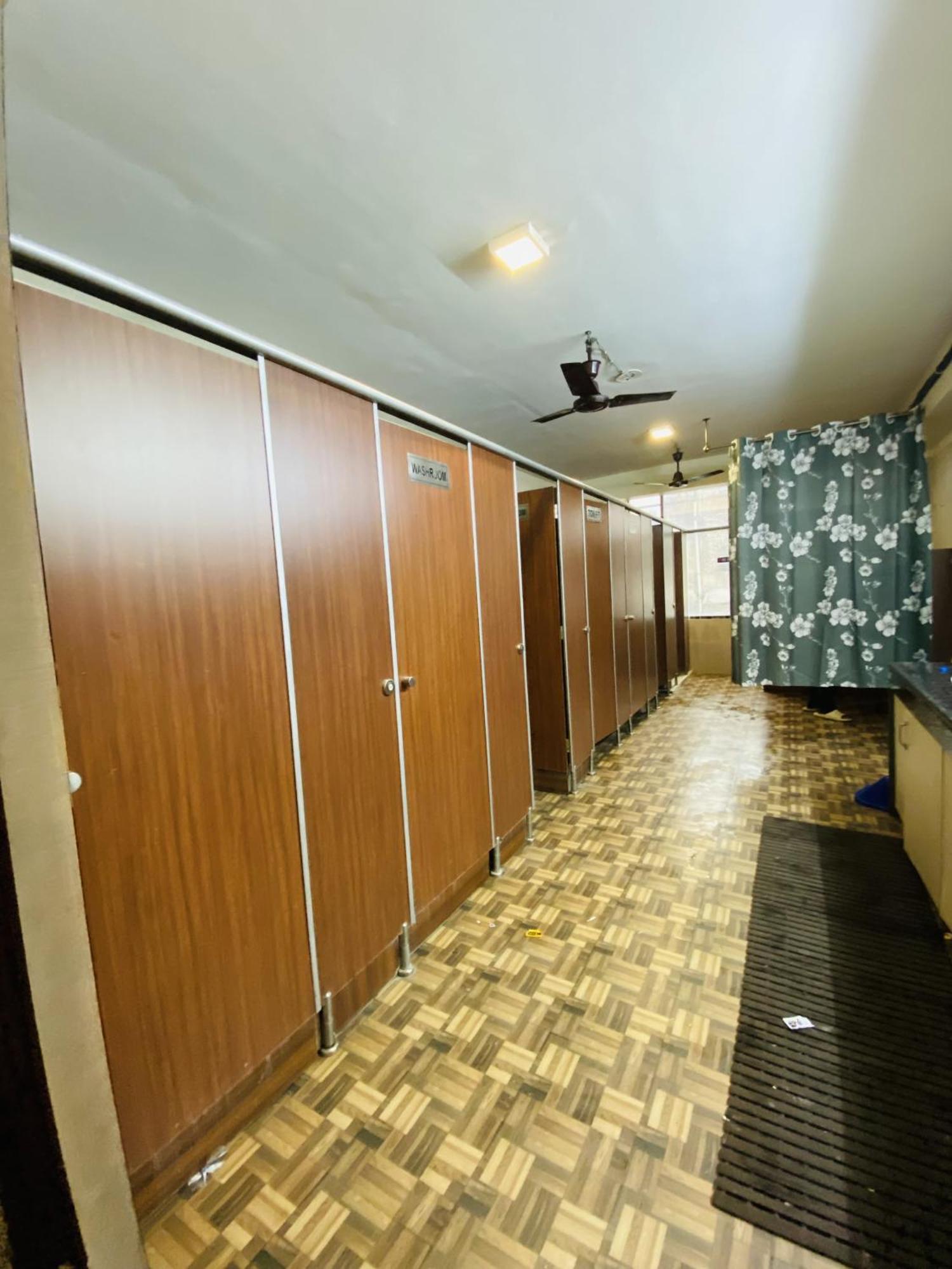 Homestay Ac Dormitory Nueva Delhi Exterior foto