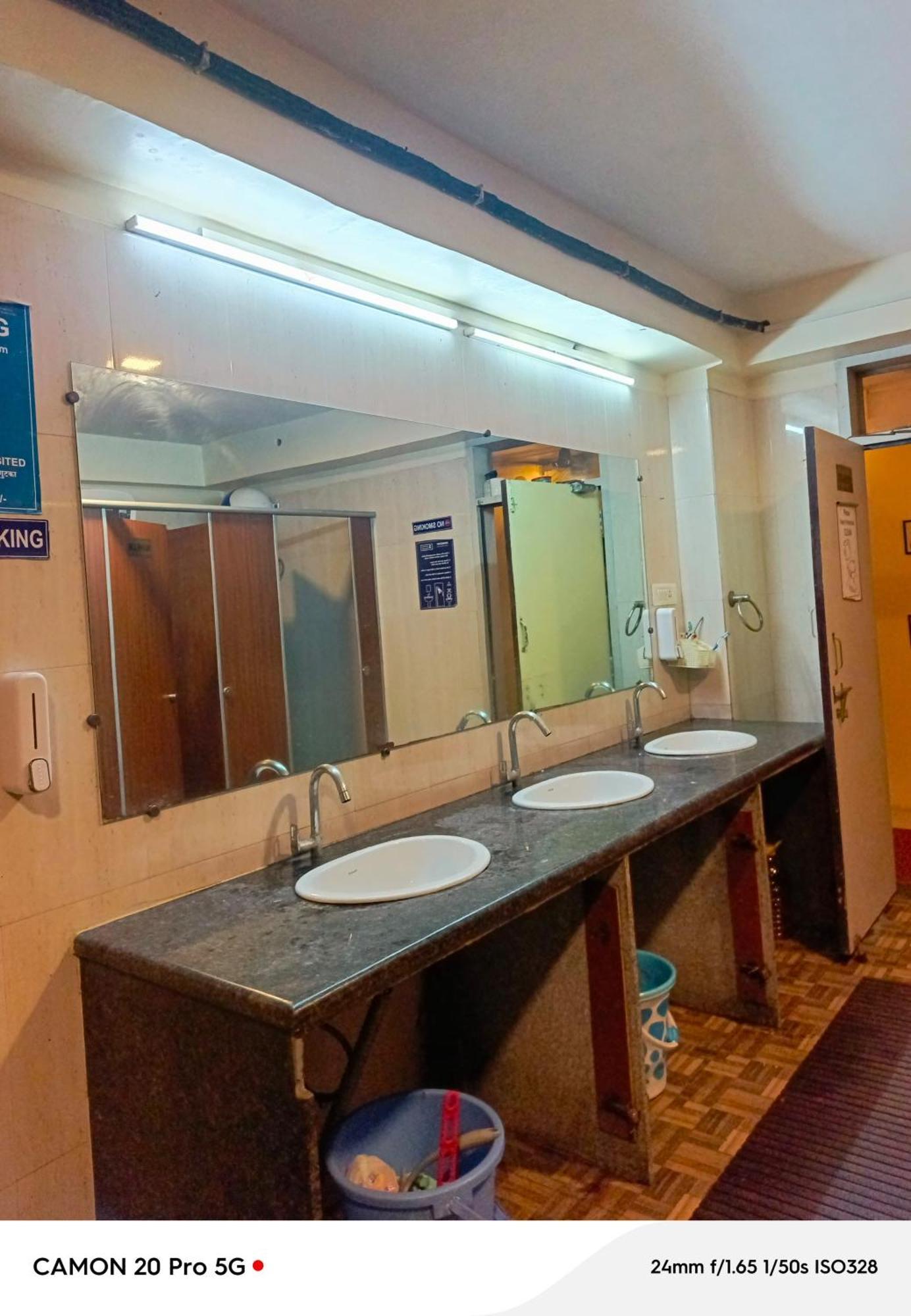 Homestay Ac Dormitory Nueva Delhi Exterior foto